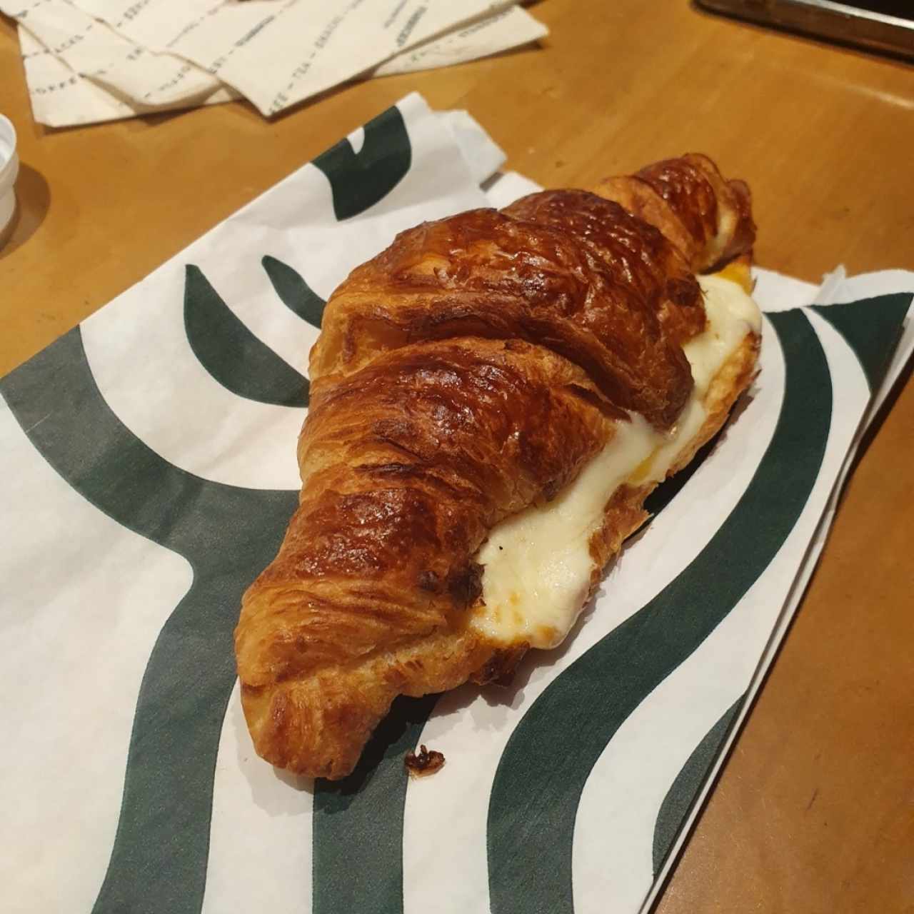 croissant de queso