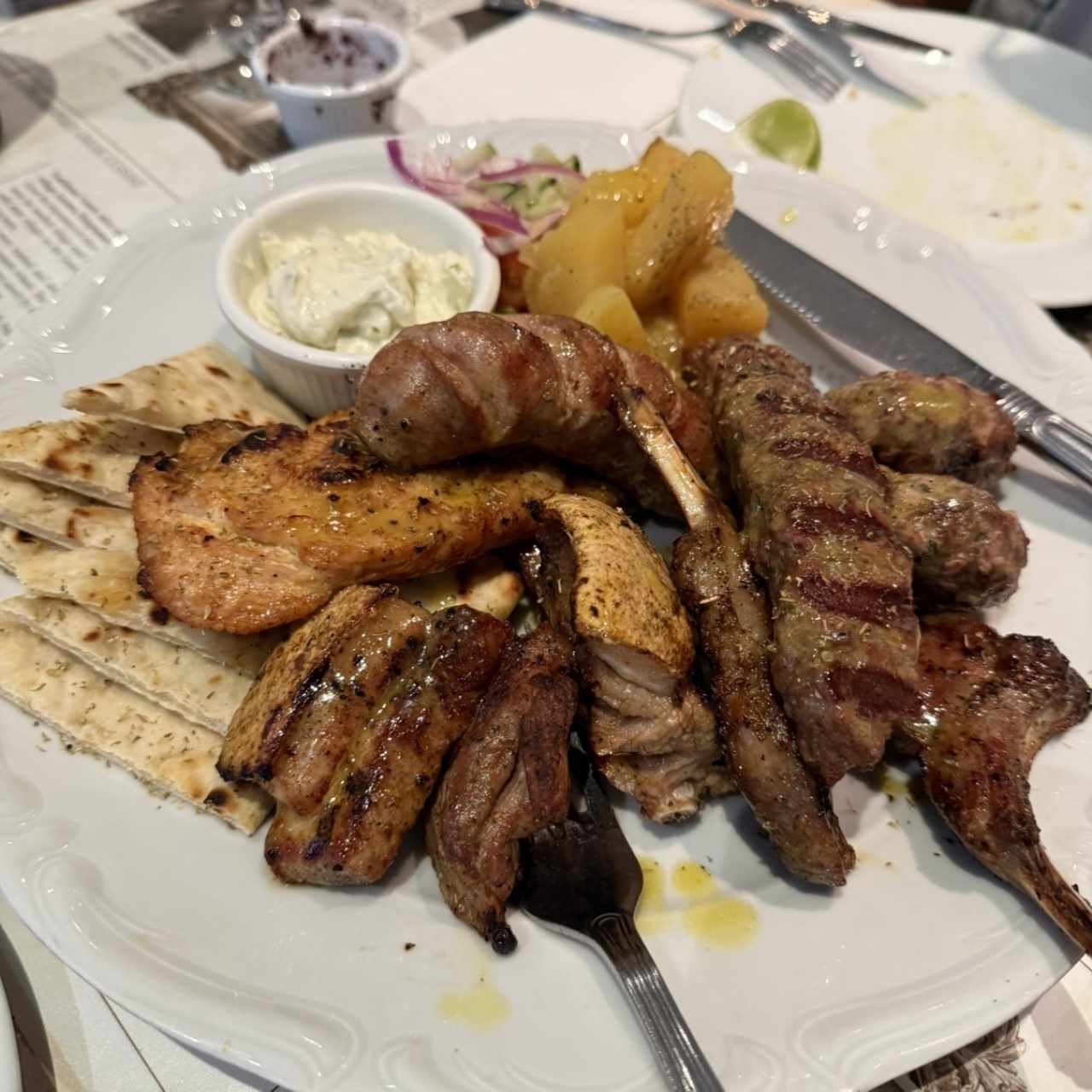 Carnes - Pikilia Kreatikon