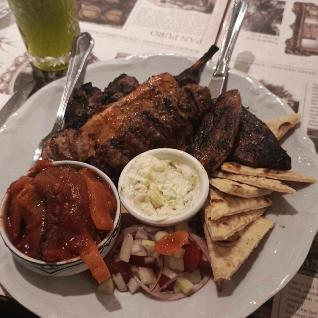 Carnes - Pikilia Kreatikon