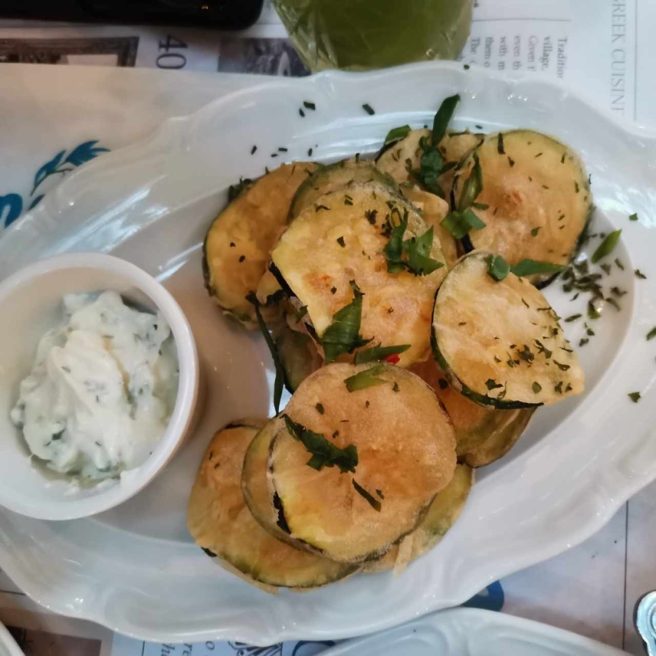 Kolokithakia tiganita (zucchini frito)