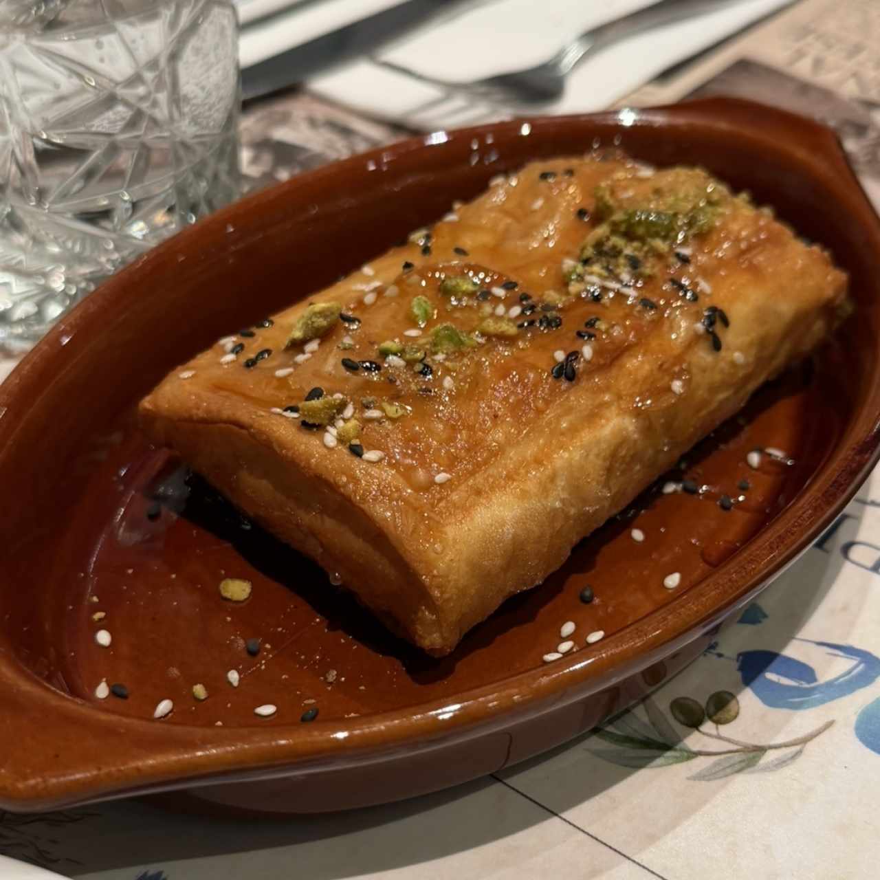 Feta Se Fillo Crusta