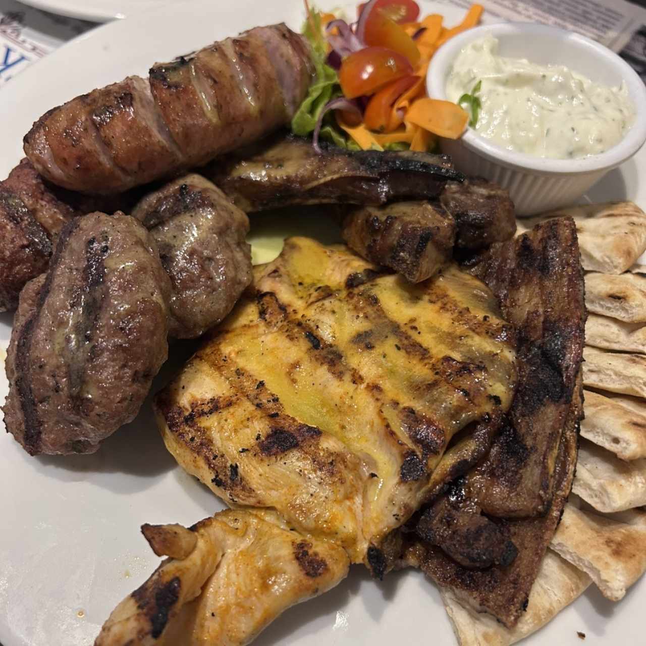 Carnes - Pikilia Kreatikon