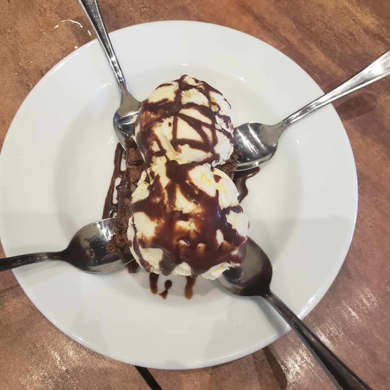 Brownie con Helado 