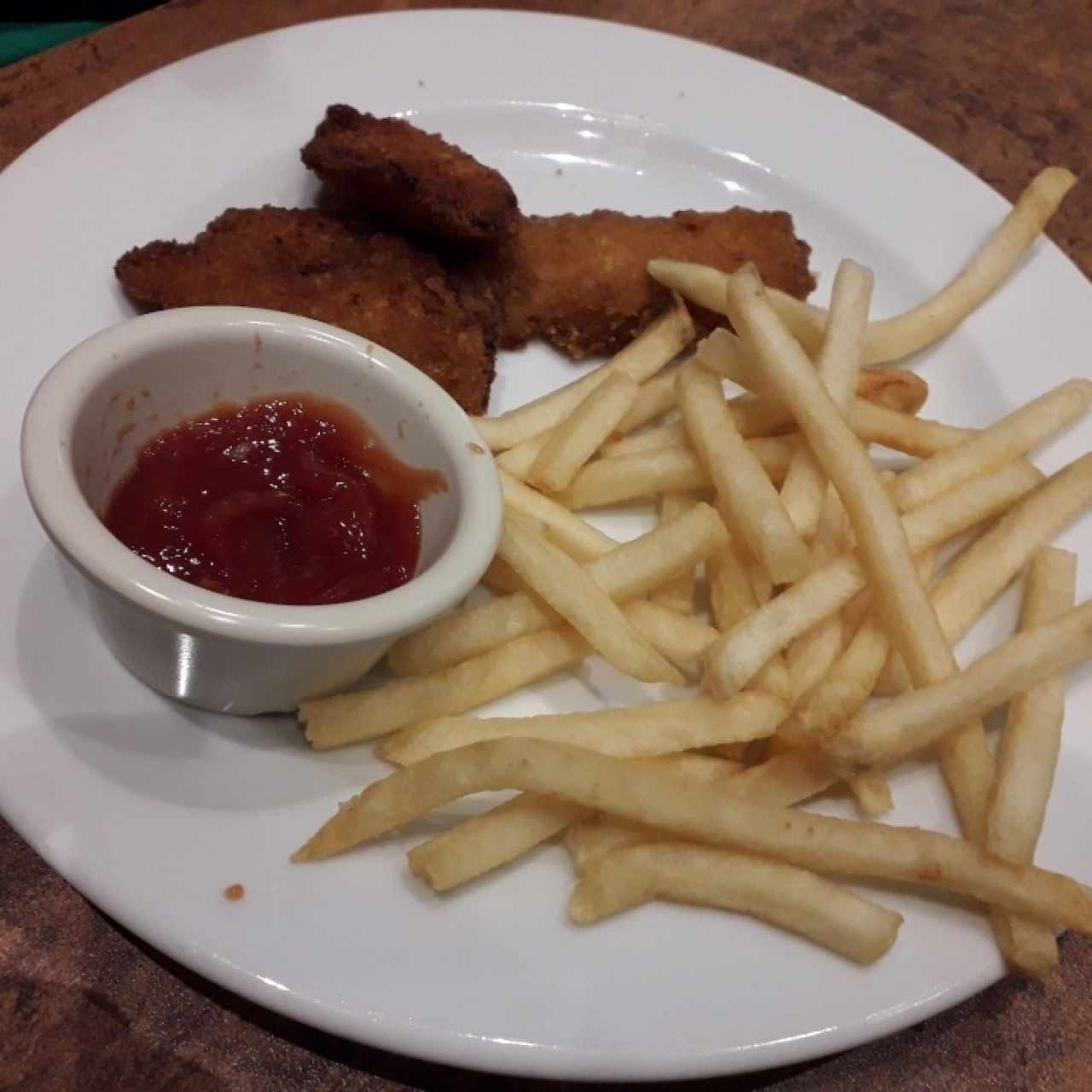 Deditos de Pollo con Papas