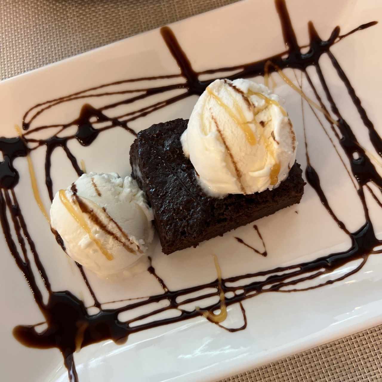 Brownie con Helado 