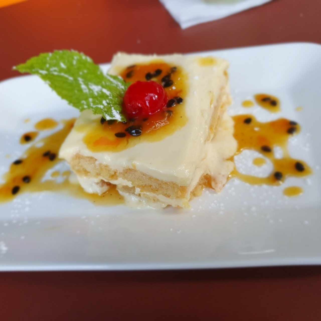 POSTRE - AFTERS - Tiramisú de maracuyá.