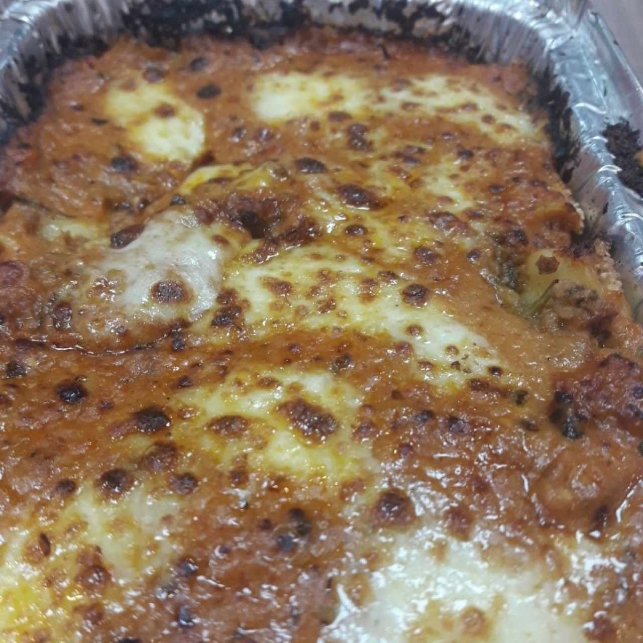 lasagna de carne en salsa rosada 