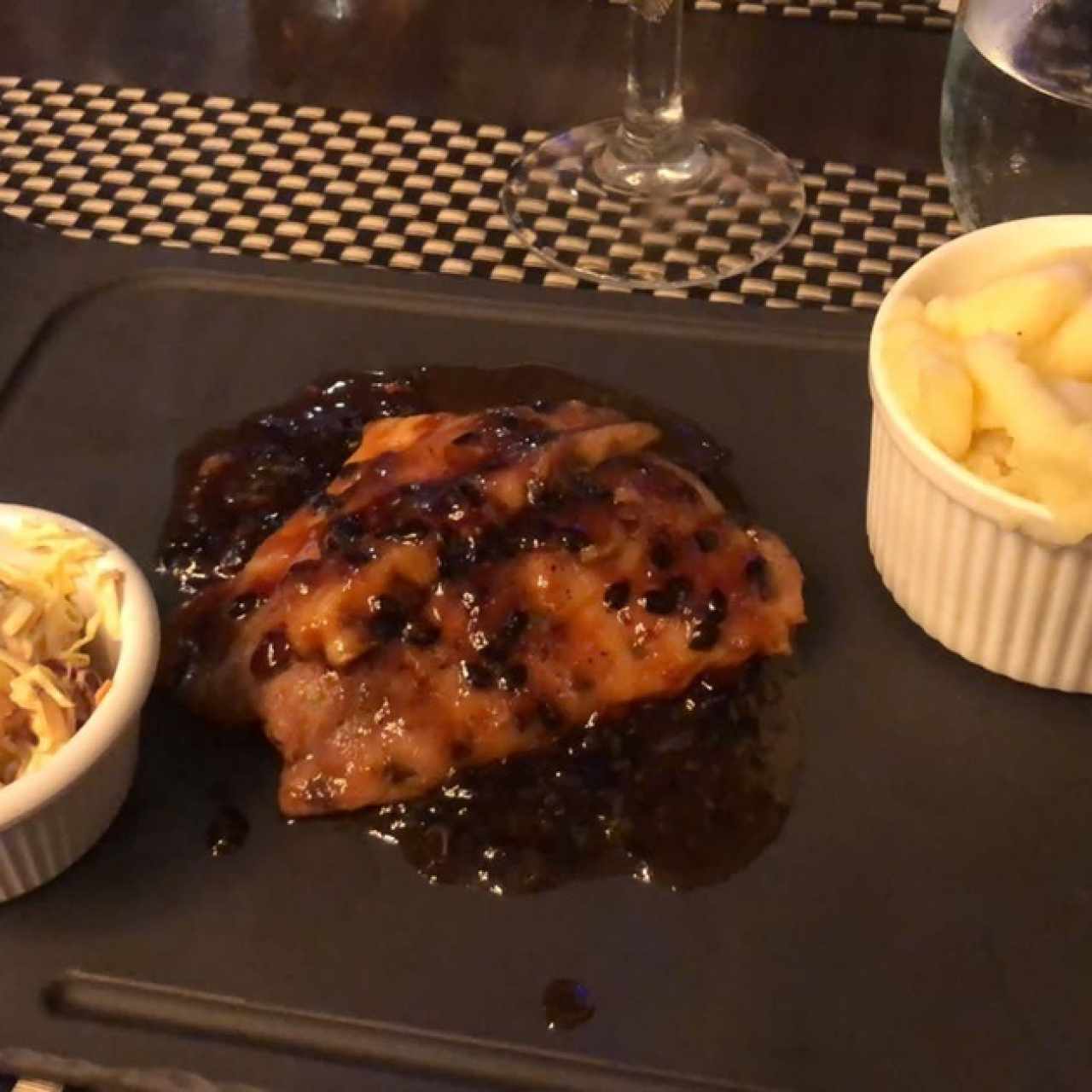 Corvina con Salsa de Maracuyá