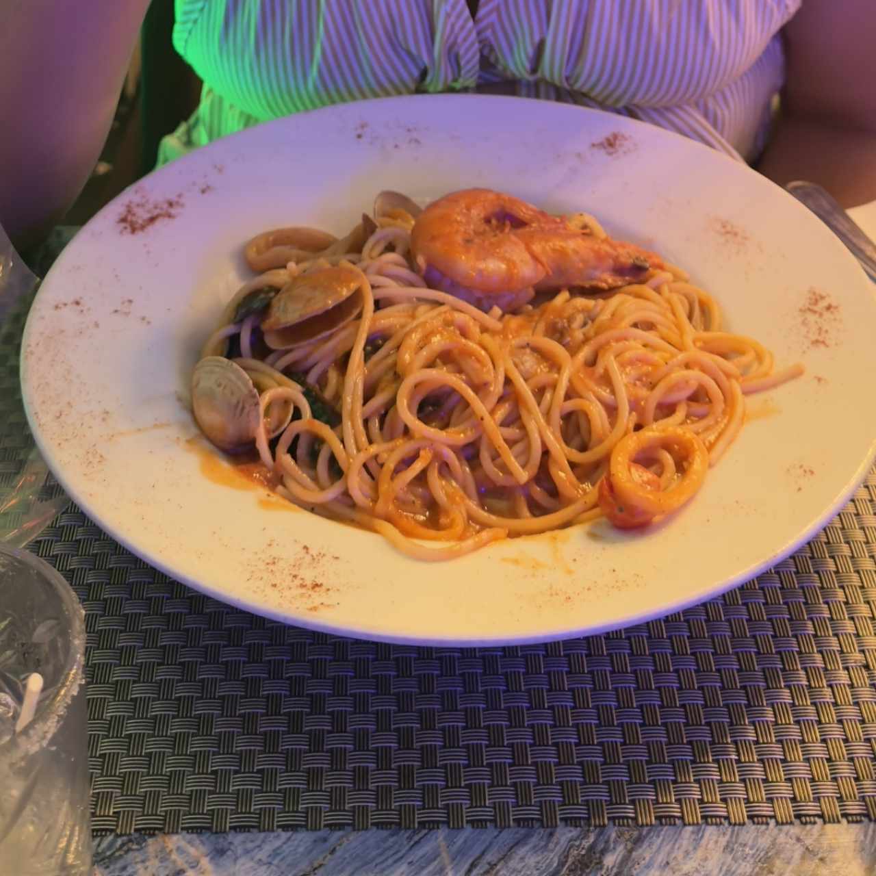 Spaghetti con Mixto de Mariscos