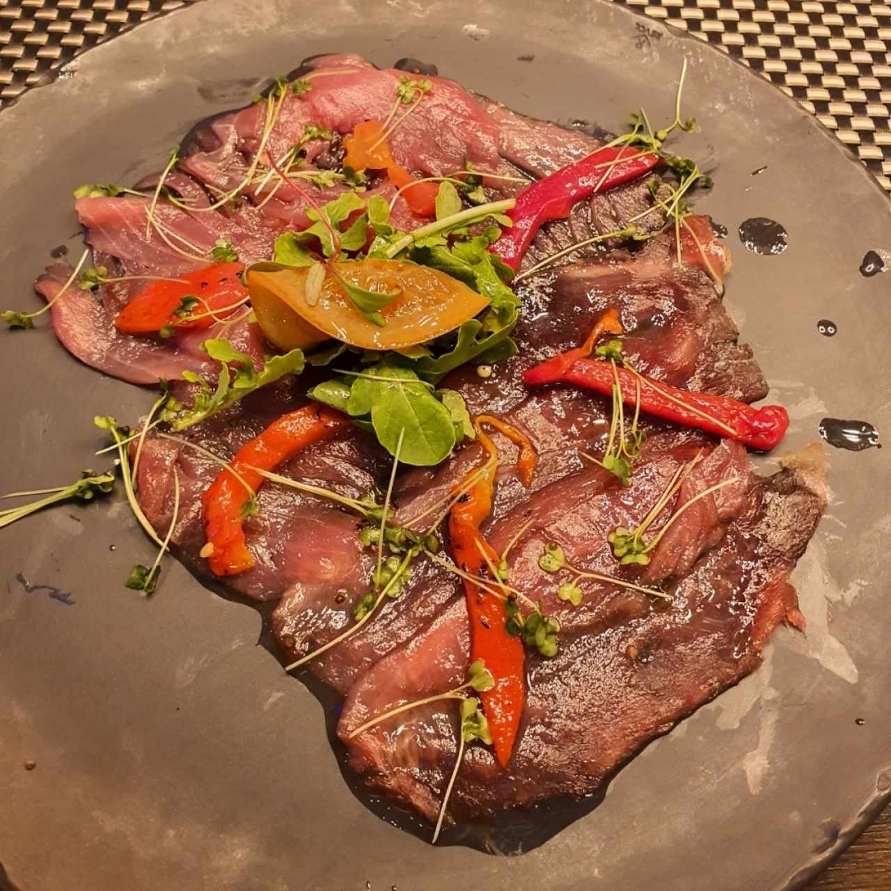 Entradas - Tuna Carpaccio
