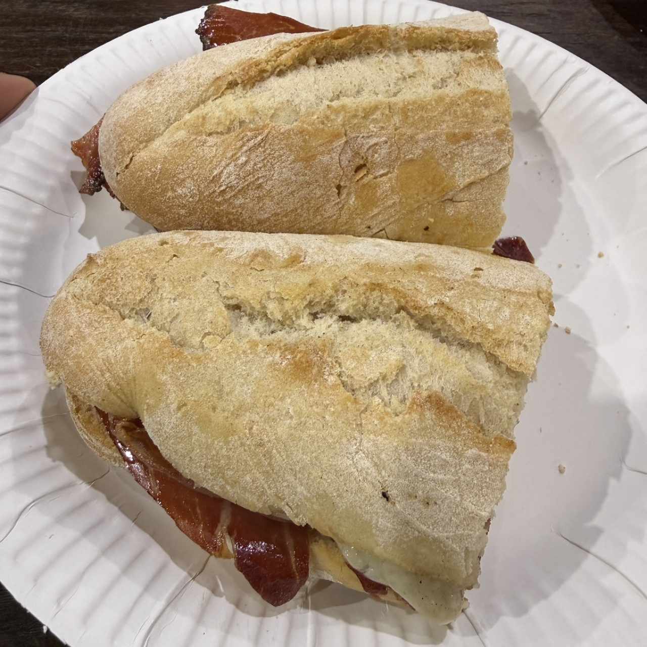 Bocadillo de Jamón Serrano con Queso Manchego