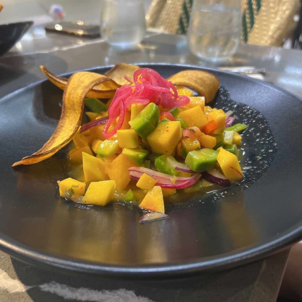 Ceviche de Mango y Agucate