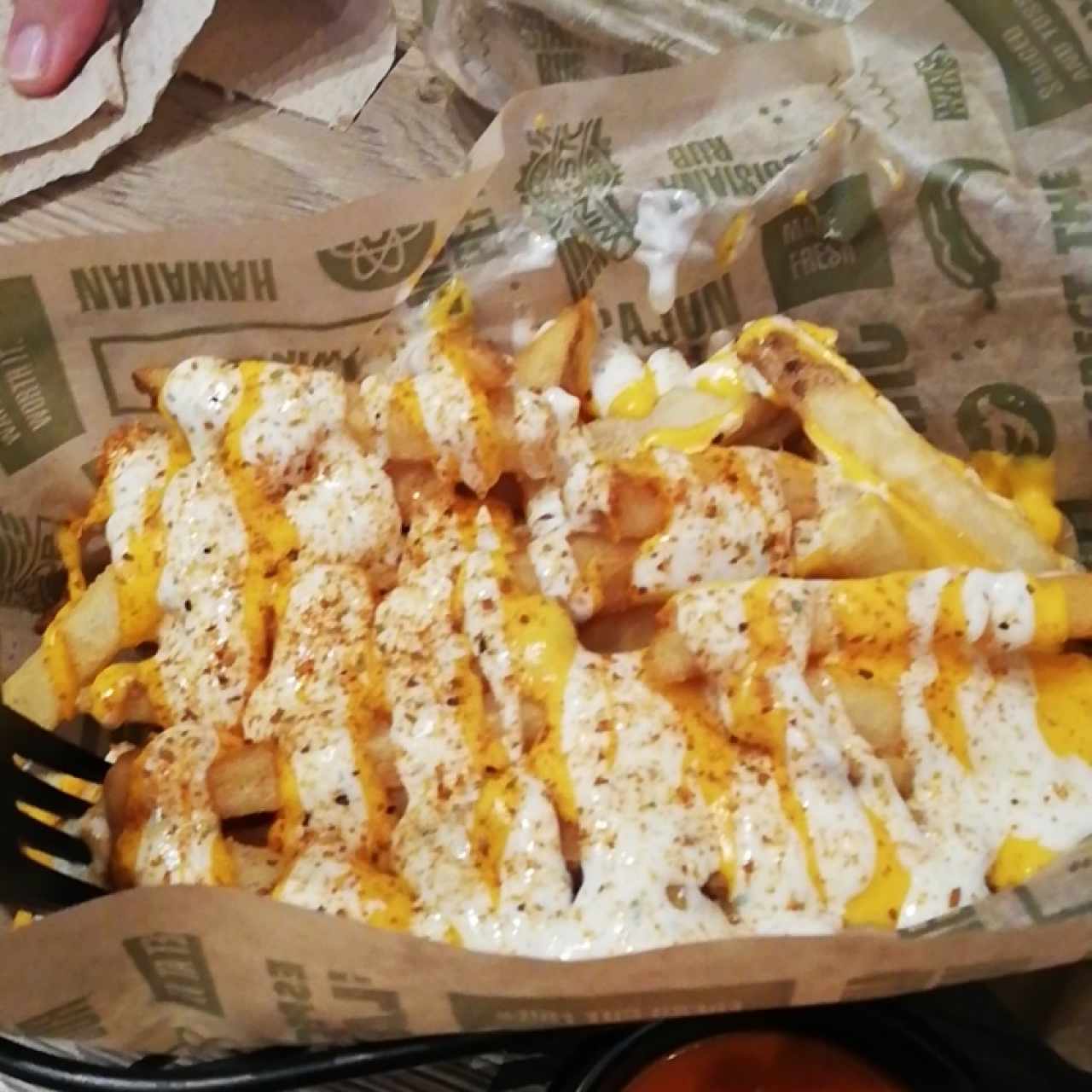 buen restaurante, pero que no te atiendan a la mesa ni es 👎