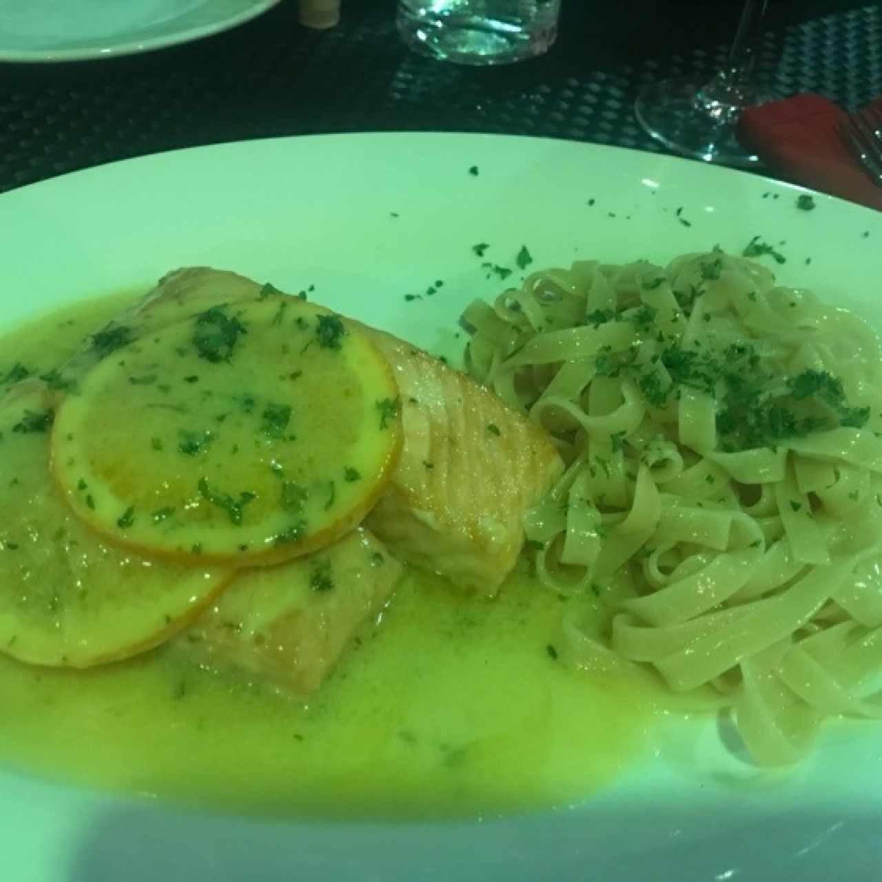 salmon en salsa de naraja 
