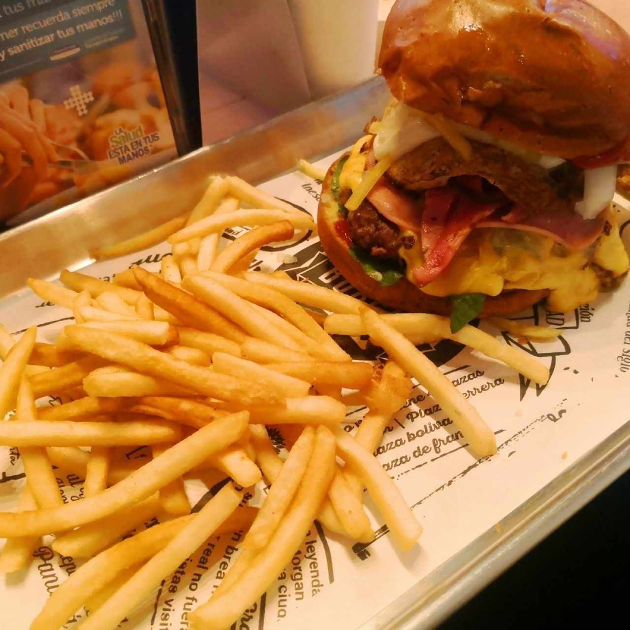 Premium Burgers - La Monumental