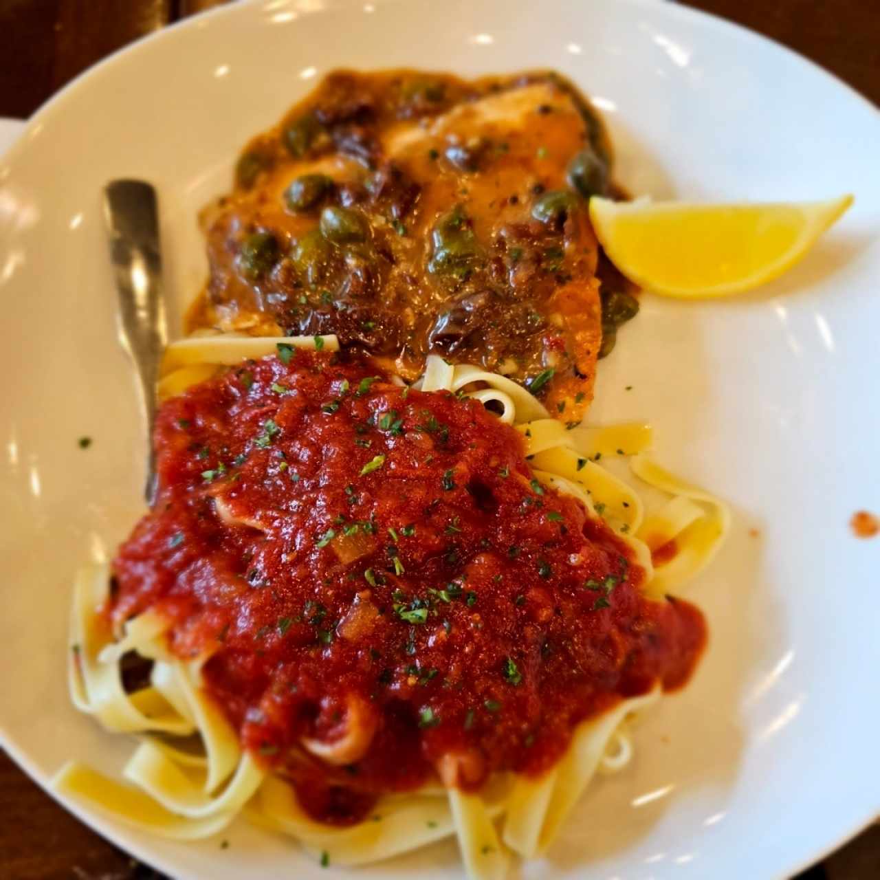 Classic Entreés - Salmon Piccata