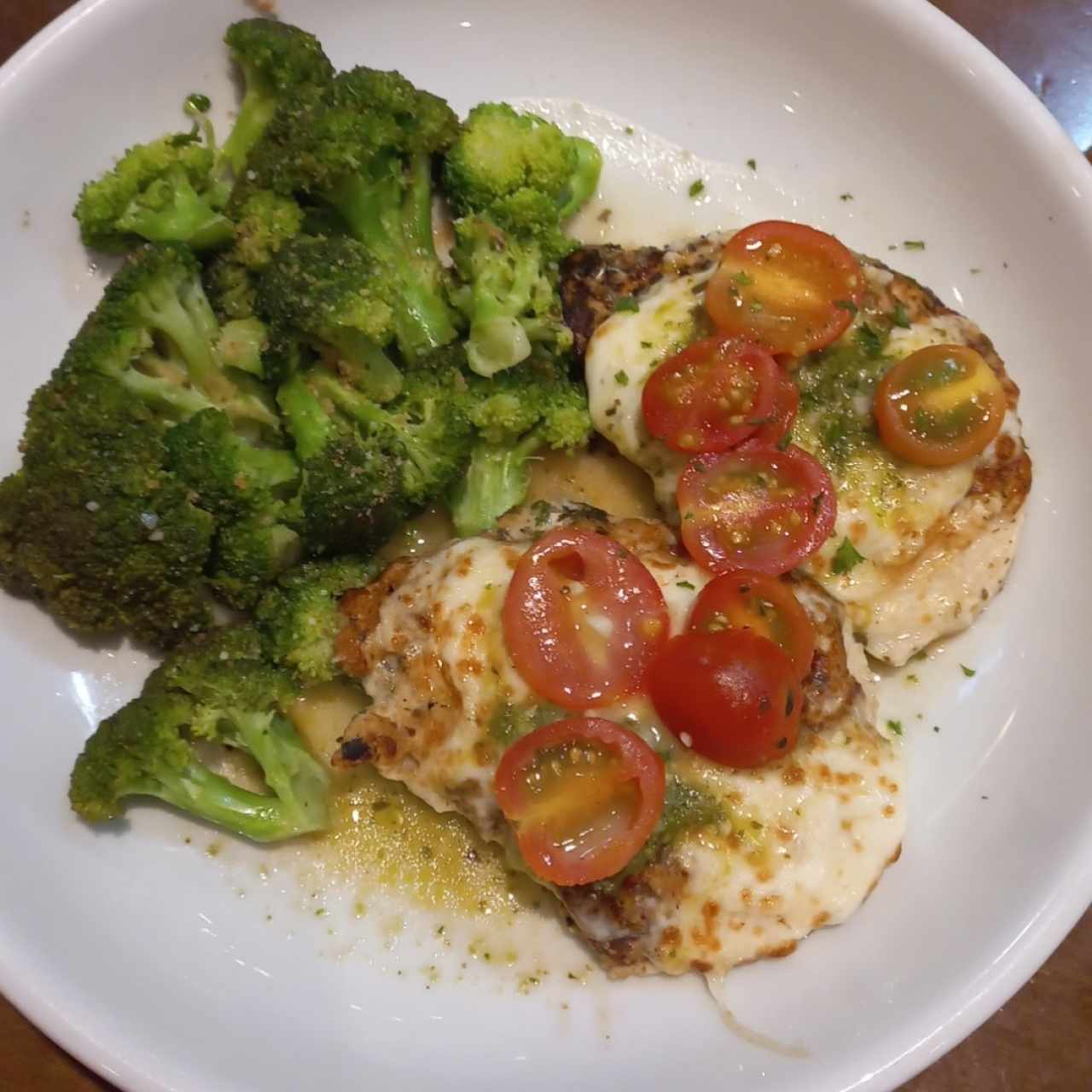 Classic Entreés - Grilled Chicken Margherita