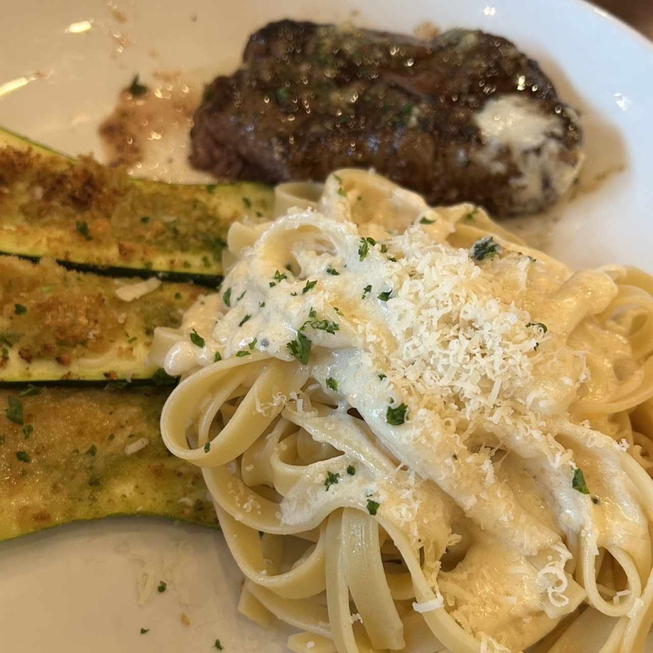 Classic Entreés - Steak Alfredo