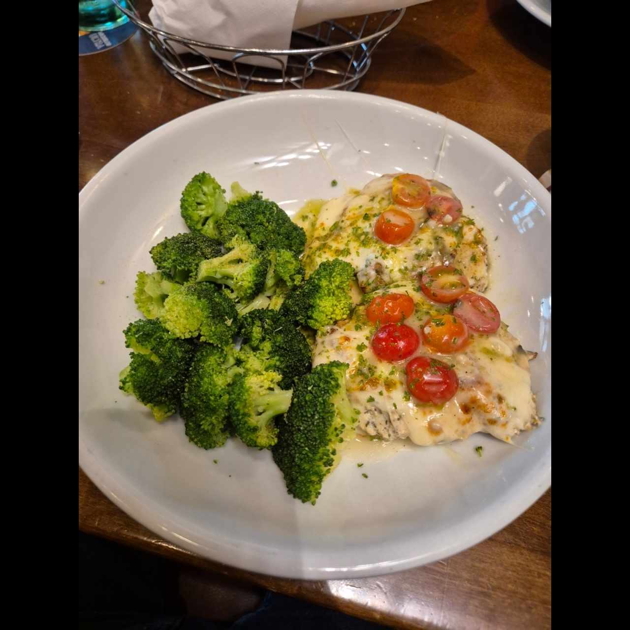 Classic Entreés - Grilled Chicken Margherita