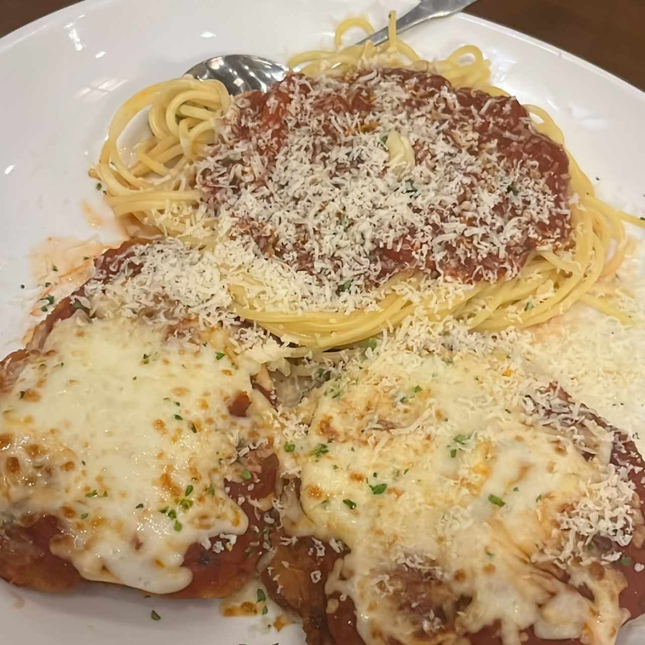 Classic Entreés - Chicken Parmigiana