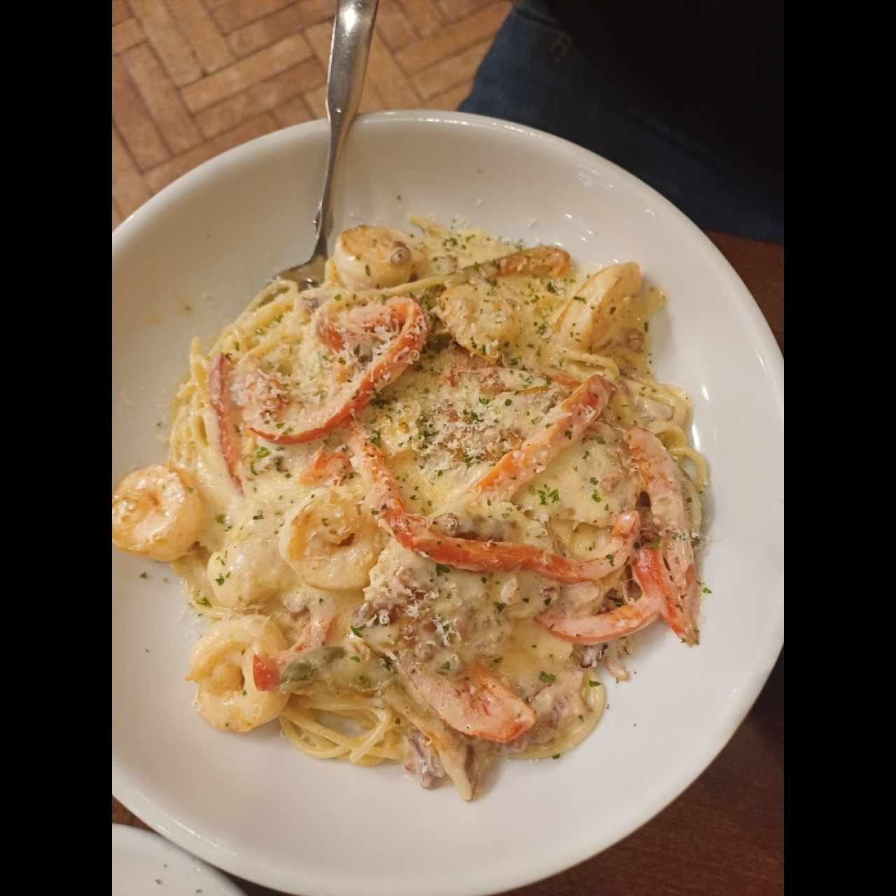 Classic Entreés - Chicken & Shrimp Carbonara