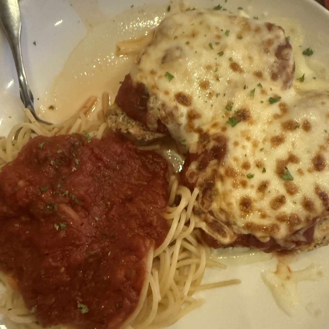 Classic Entreés - Chicken Parmigiana