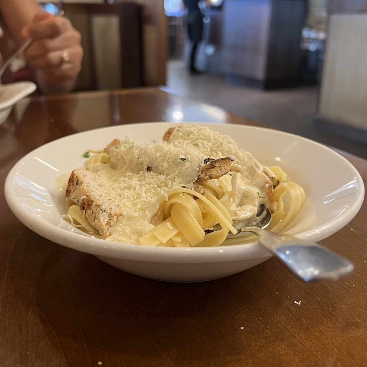 Amazing Alfredos - Fettuccine Alfredo