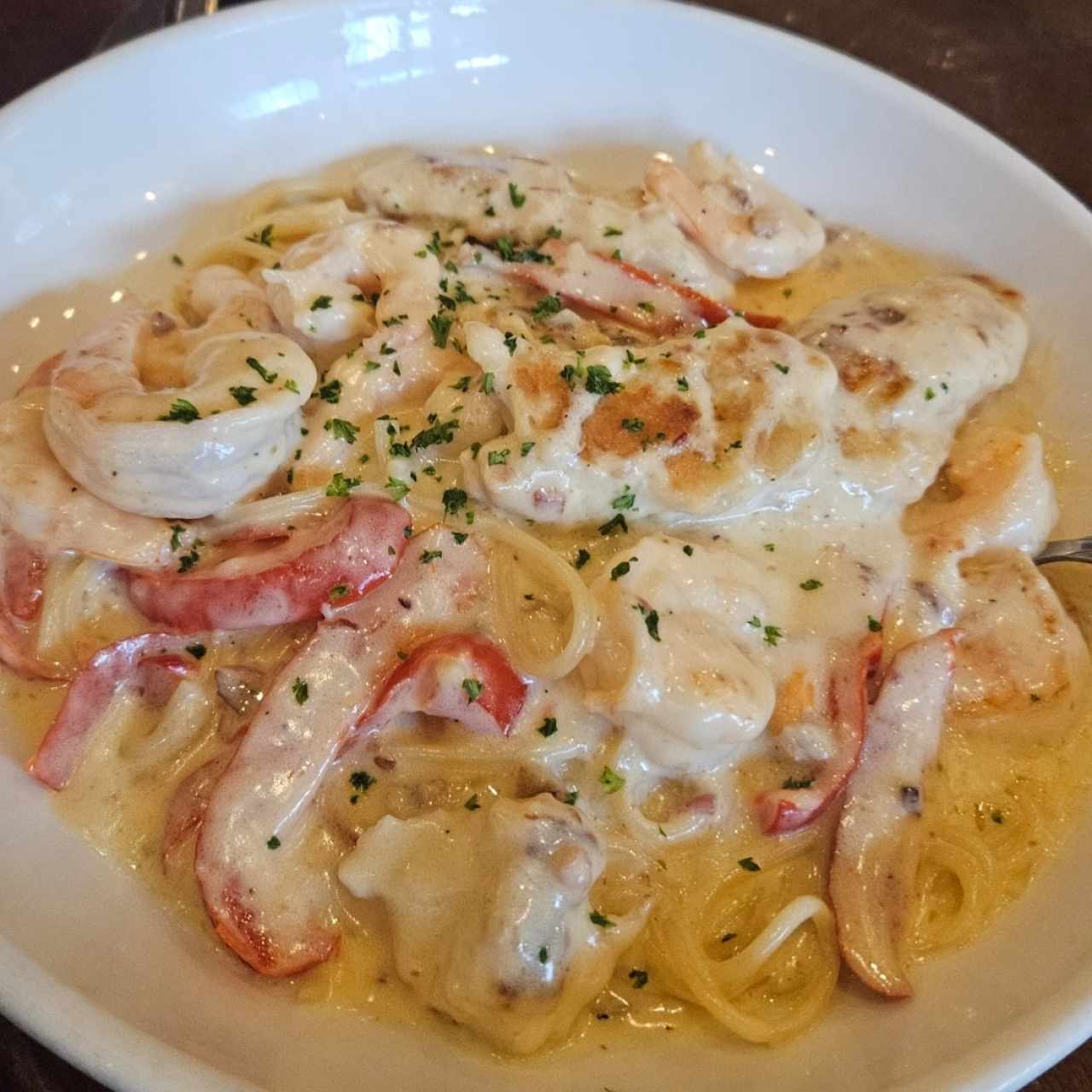 Classic Entreés - Chicken & Shrimp Carbonara
