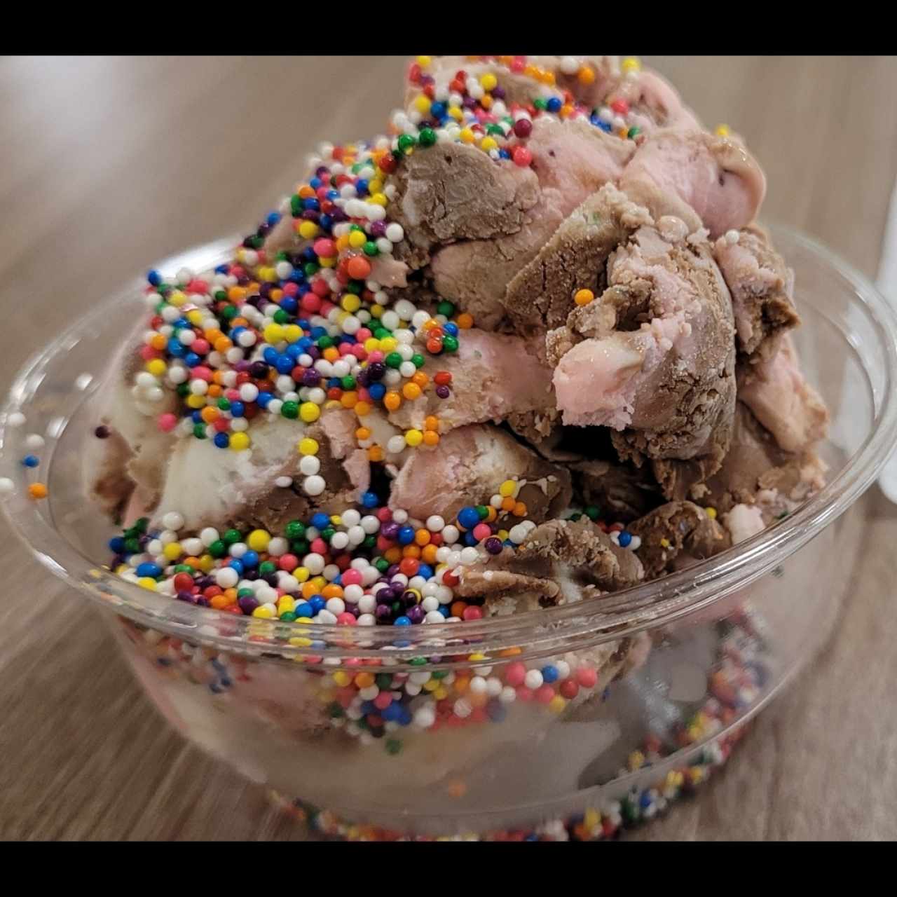 napolitano con chispas de colores