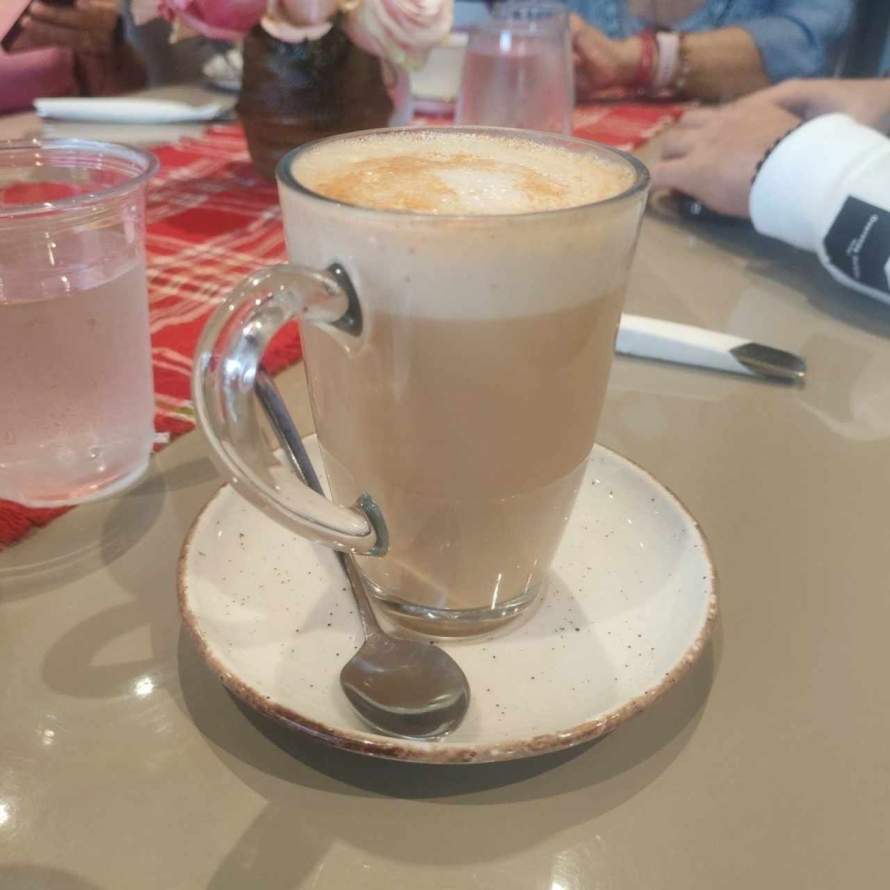 Te chai con leche de almendras