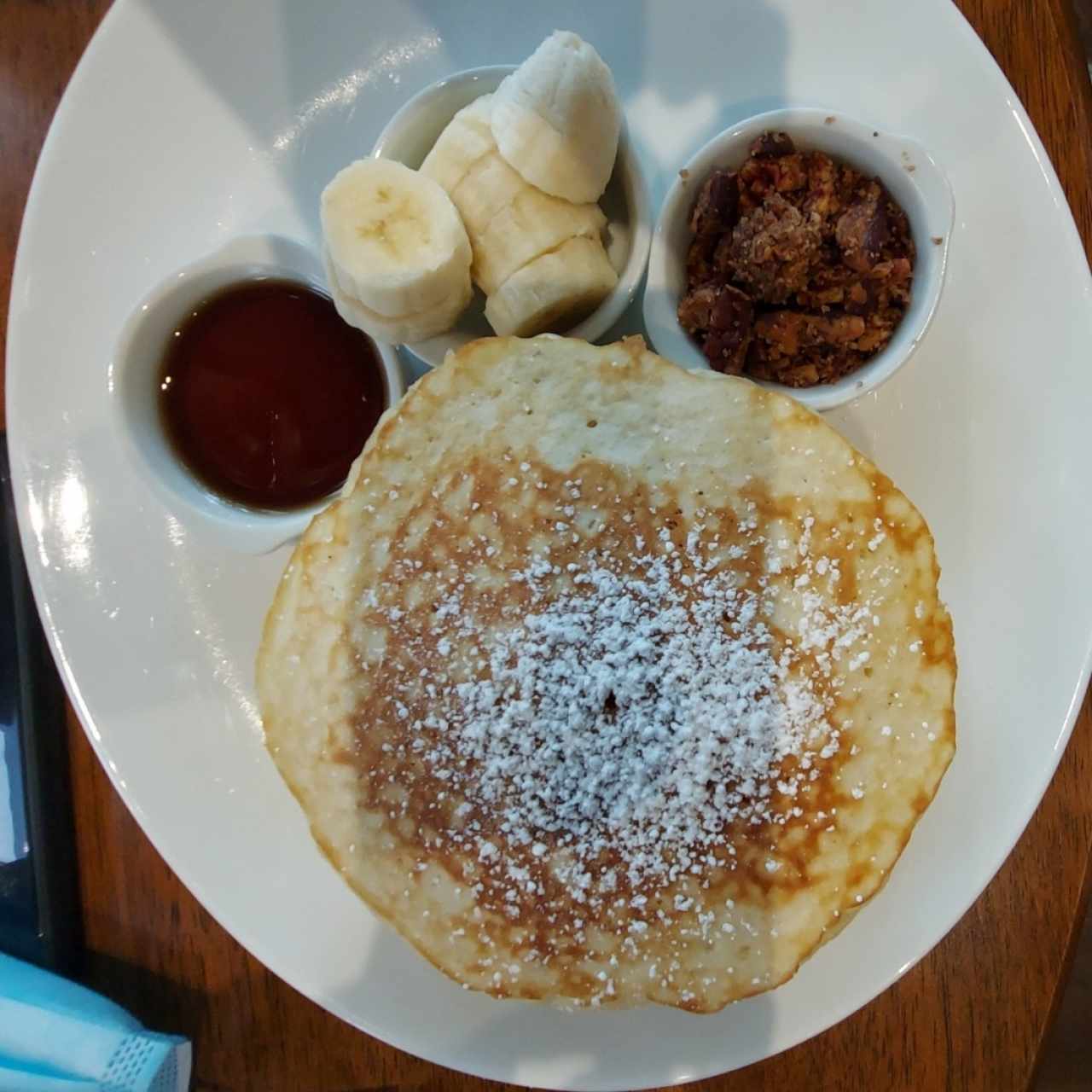 pancakes con banana y pecans