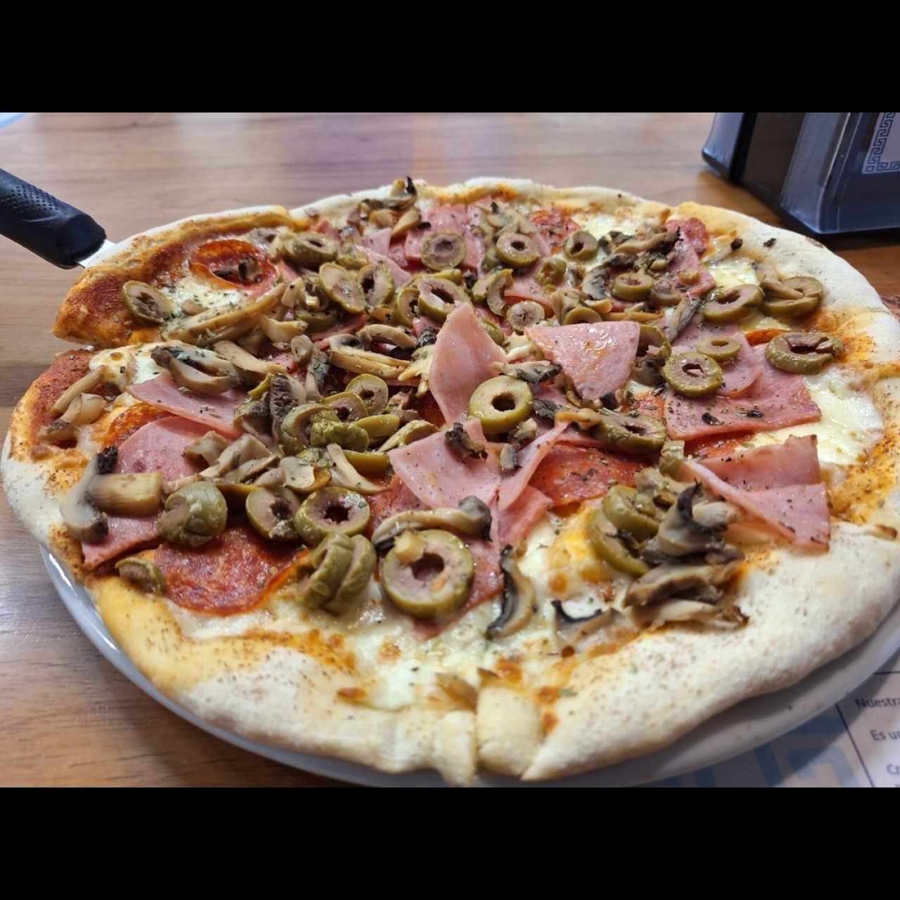 Pizzas especiales - Pizza de combinación