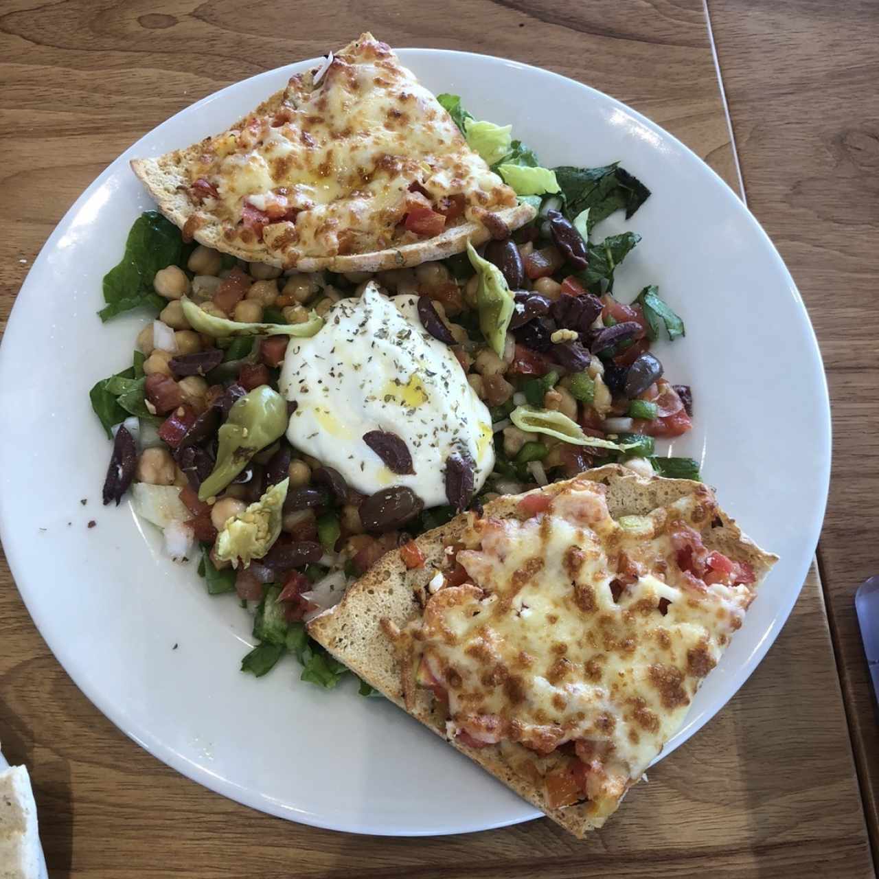 Panos kretqn con garbanzos 