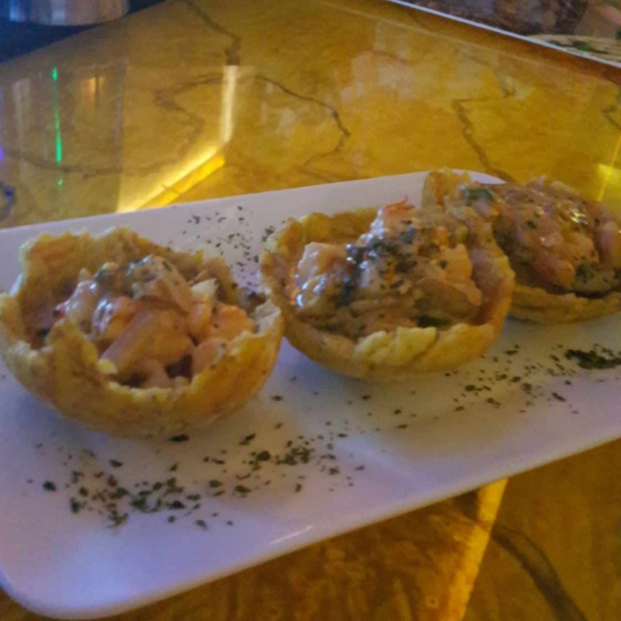 Patacones Rellenos de Camarones