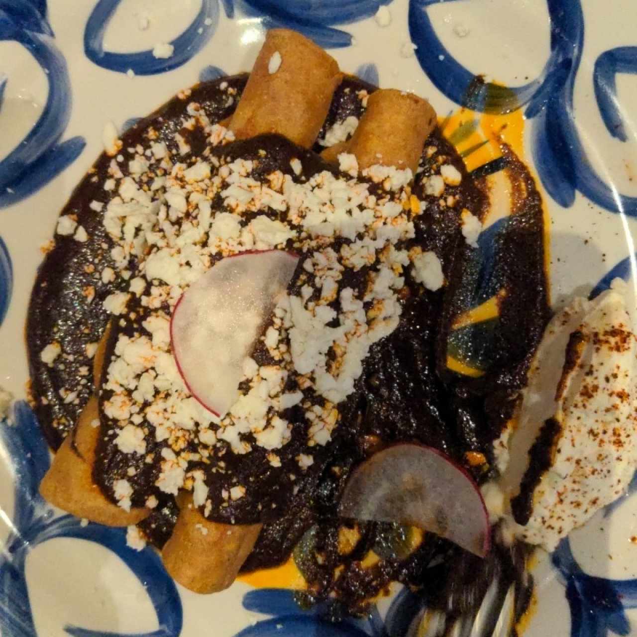 enmoladitas