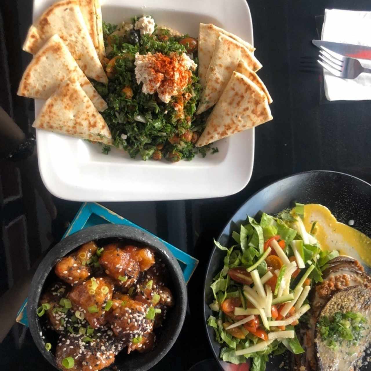 epic lasagna, taboule y brocoli tempura 