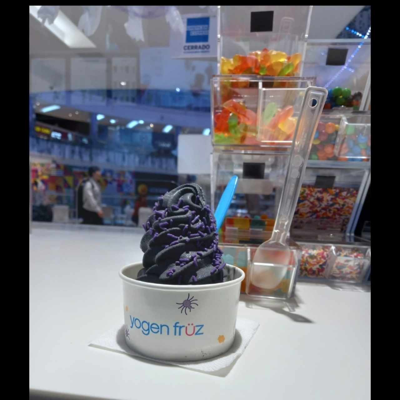 Black yogen
