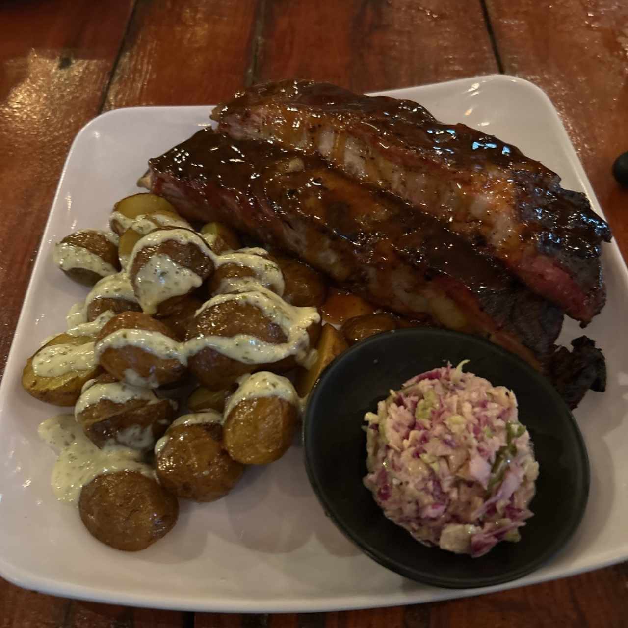 PORKY BUSINESS - Costillas con acompañamiento