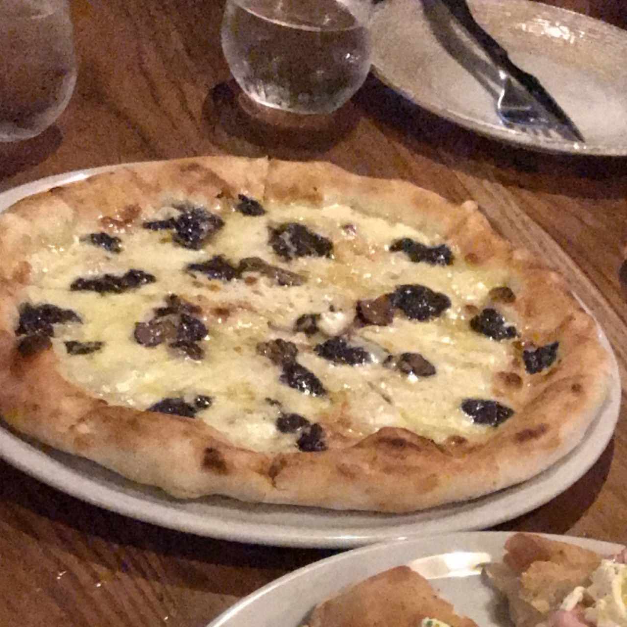 Pizzas clásicas - Al tartufo