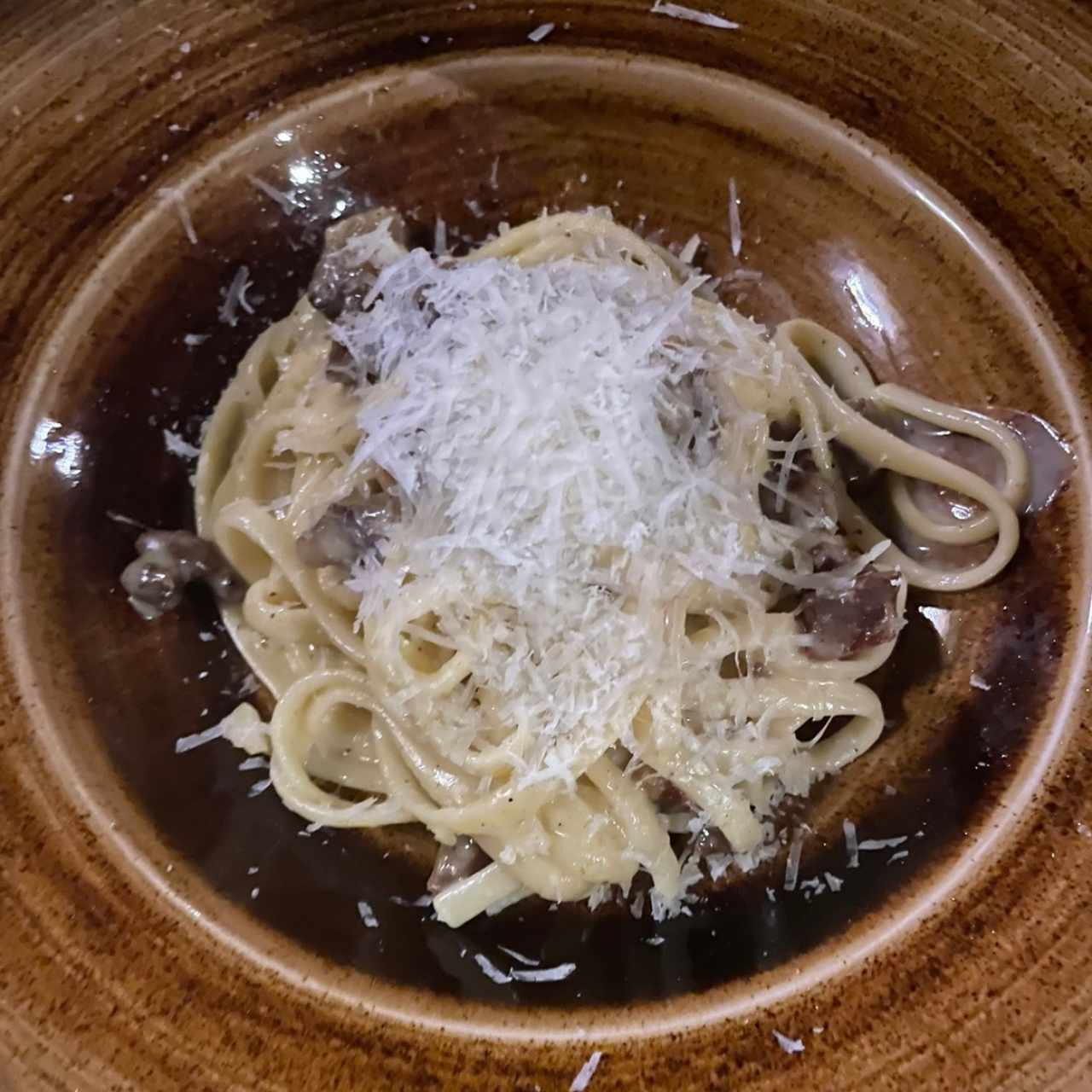 Pastas - Linguini Carbonara Madre