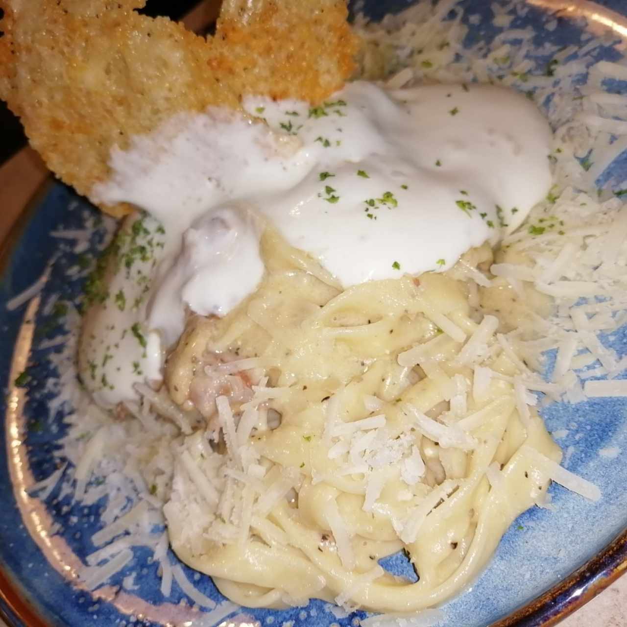 Pastas - Linguini Carbonara Madre
