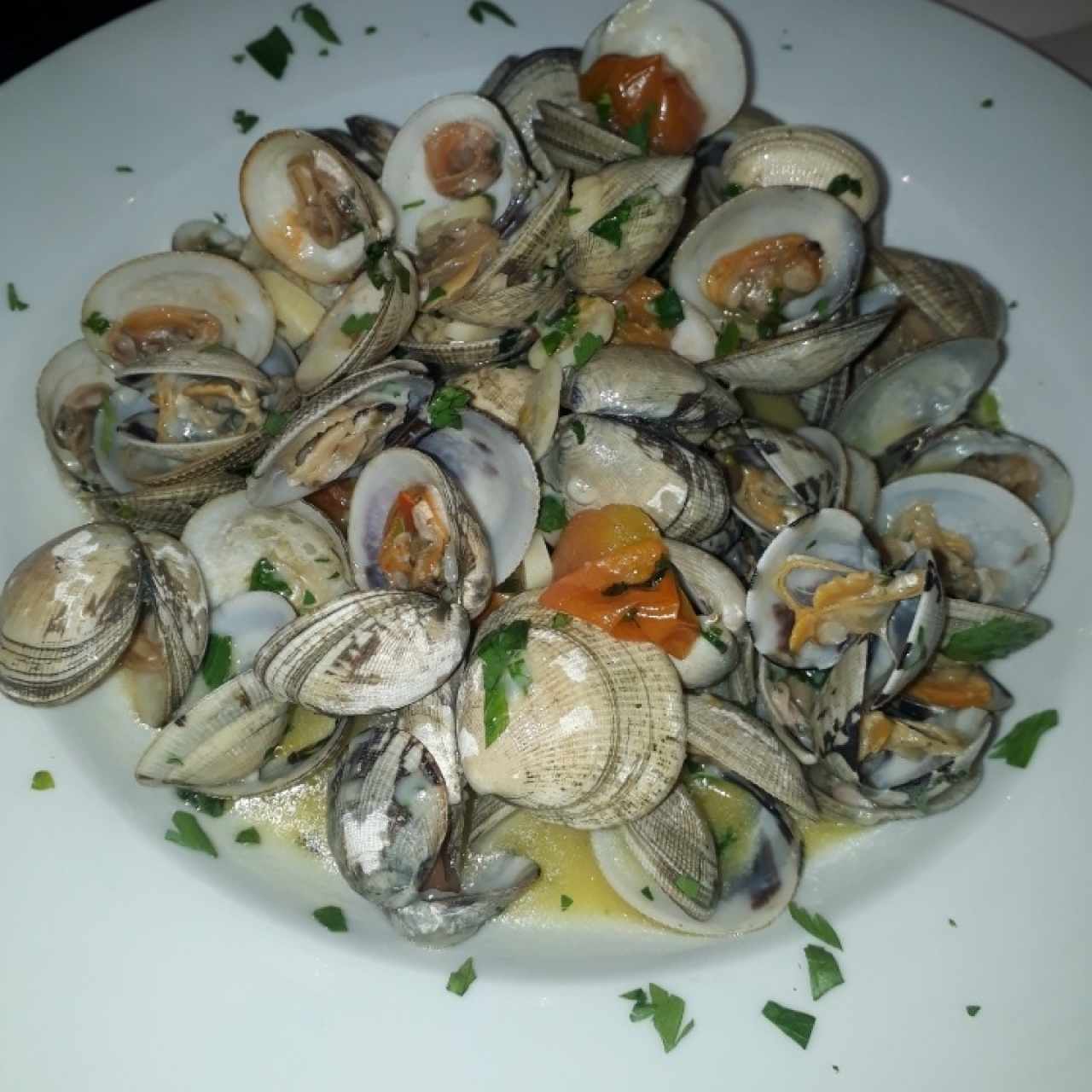 Antipastos - Almejas al Ajillo
