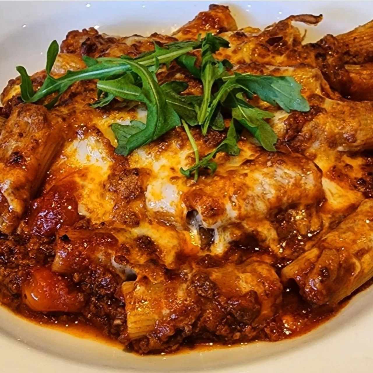 Rigatoni a la Bologenesa Gratinados 
