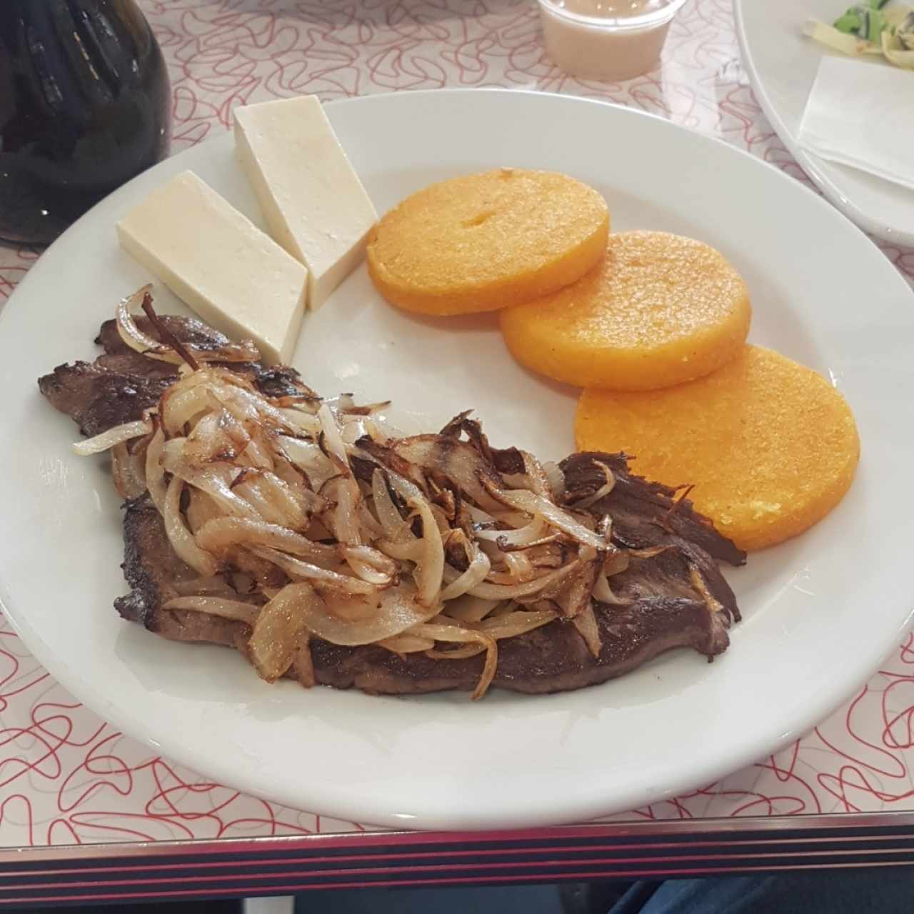 típico 