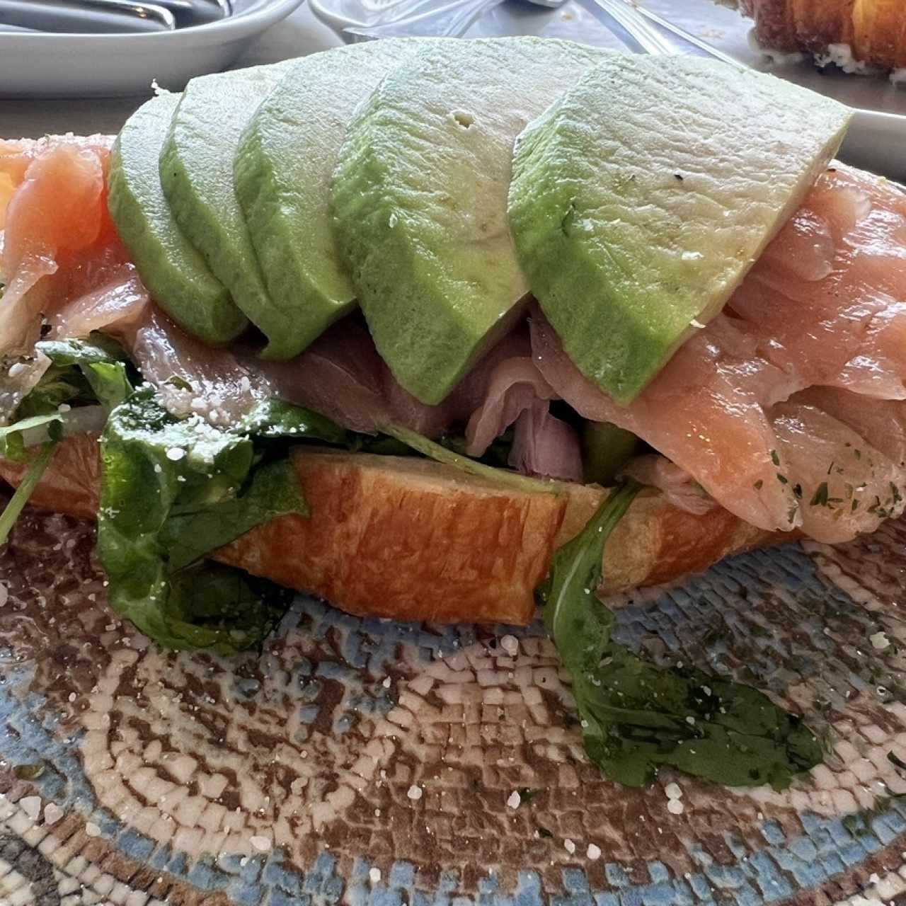 Croissant de salmón