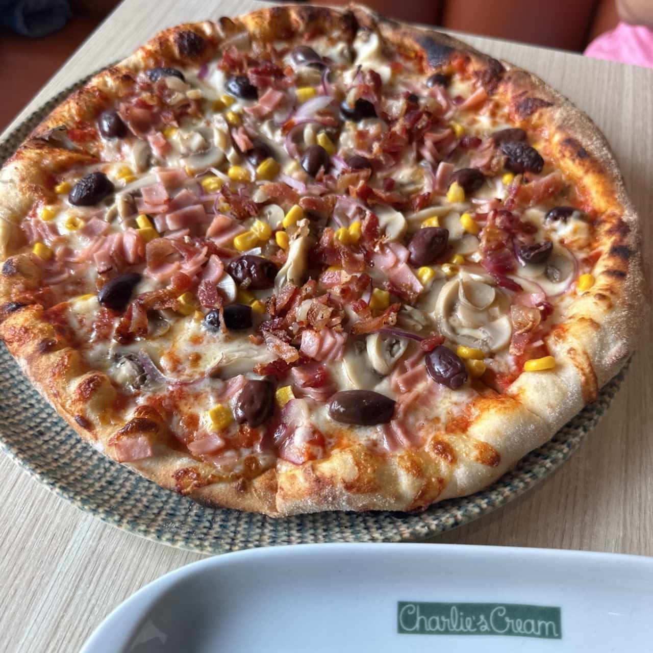 Pizza - Charlies Cream
