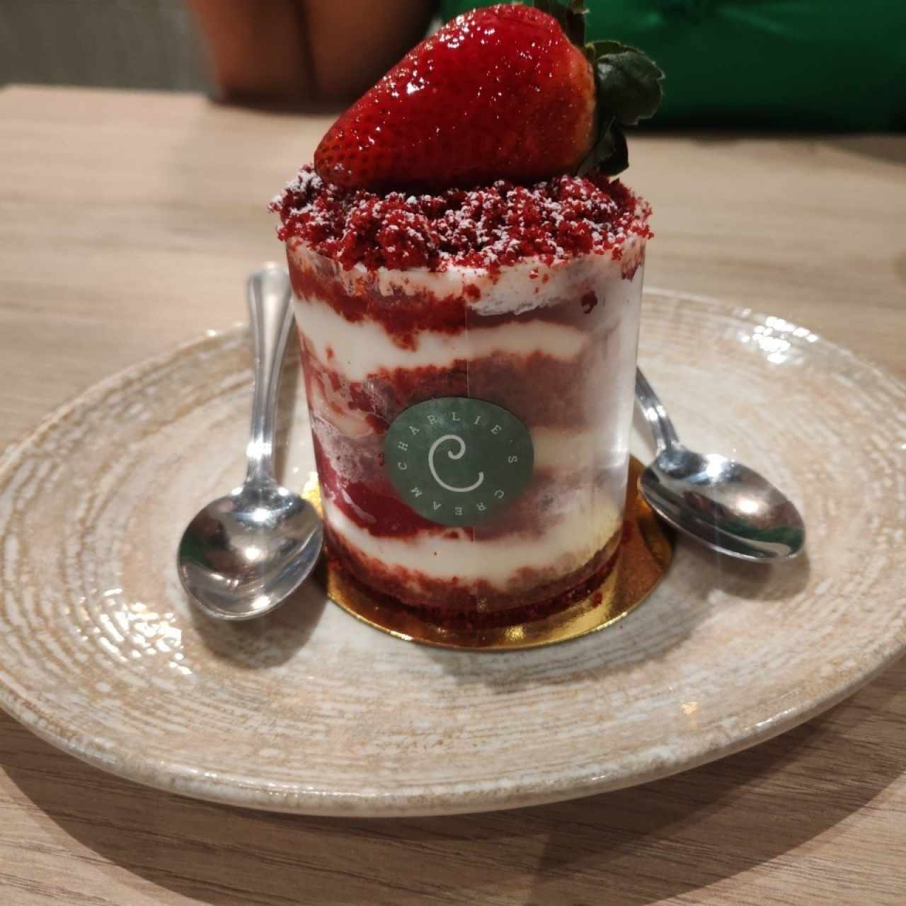 Red velvet con fresa