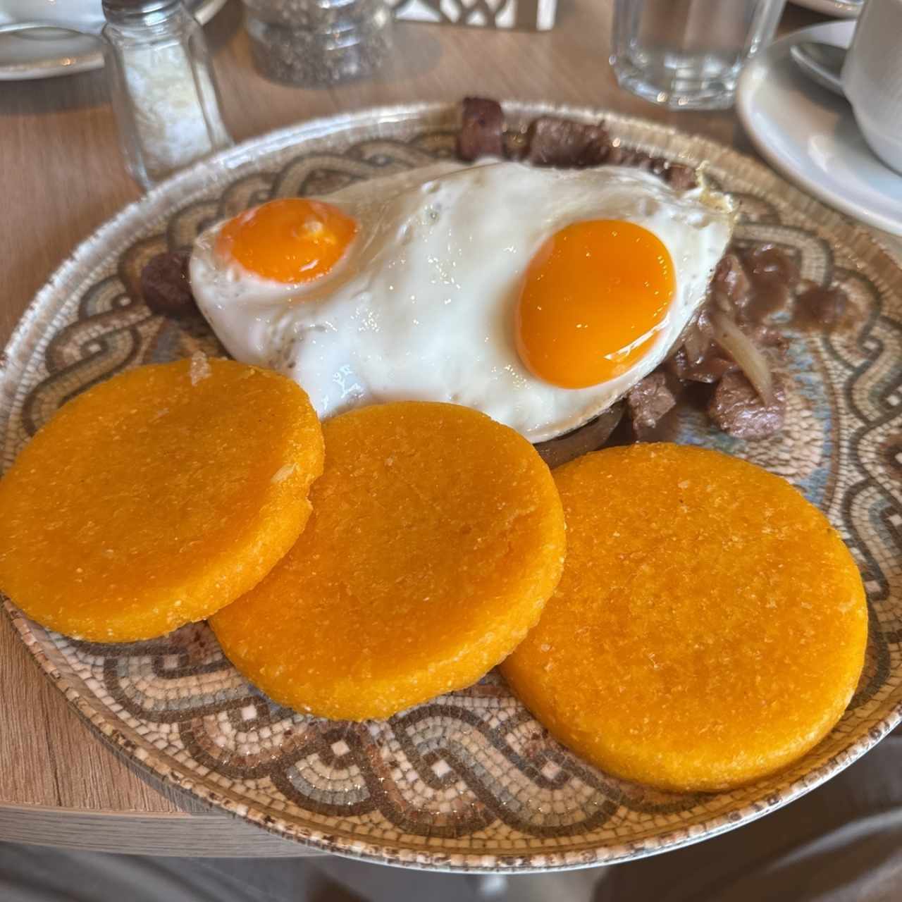 Bistec a caballo 