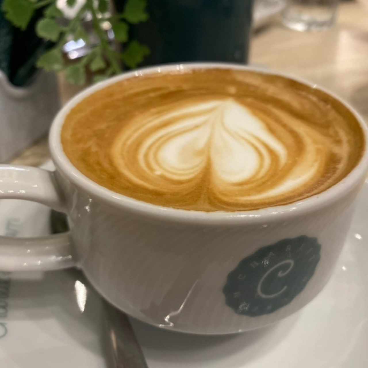 café