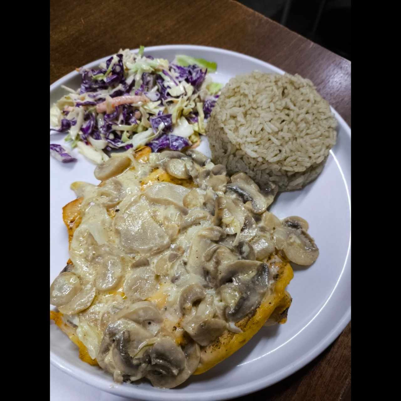 Pollo con champiñones 